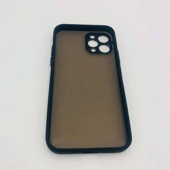 Brand New iPhone 12 Pro Matt Silicone Case / Phone Accessory - Picture 6 of 7